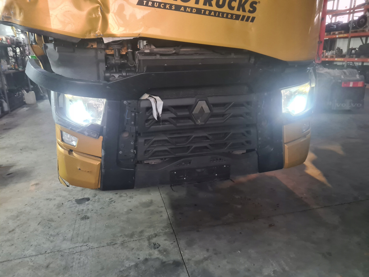 RENAULT STEROWNIK MODUŁ ŚWIATEŁ FCIOM RENAULT GAMA T C K RANGE - Luz/ Iluminación para Camión: foto 4 RENAULT STEROWNIK MODUŁ ŚWIATEŁ FCIOM RENAULT GAMA T C K RANGE - Luz/ Iluminación para Camión: foto 4