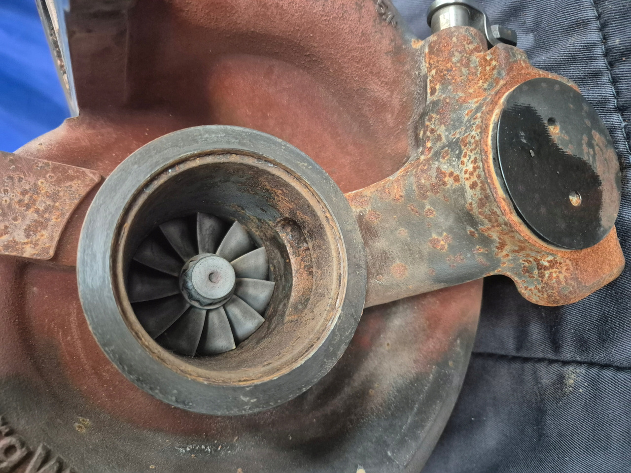 RENAULT TURBINA TURBOSPRĘŻARKA TURBO I-SAVE VOLVO FH 5 Renault T-Serie Evo DTI 13 - Turbocompresor para Camión: foto 5 RENAULT TURBINA TURBOSPRĘŻARKA TURBO I-SAVE VOLVO FH 5 Renault T-Serie Evo DTI 13 - Turbocompresor para Camión: foto 5