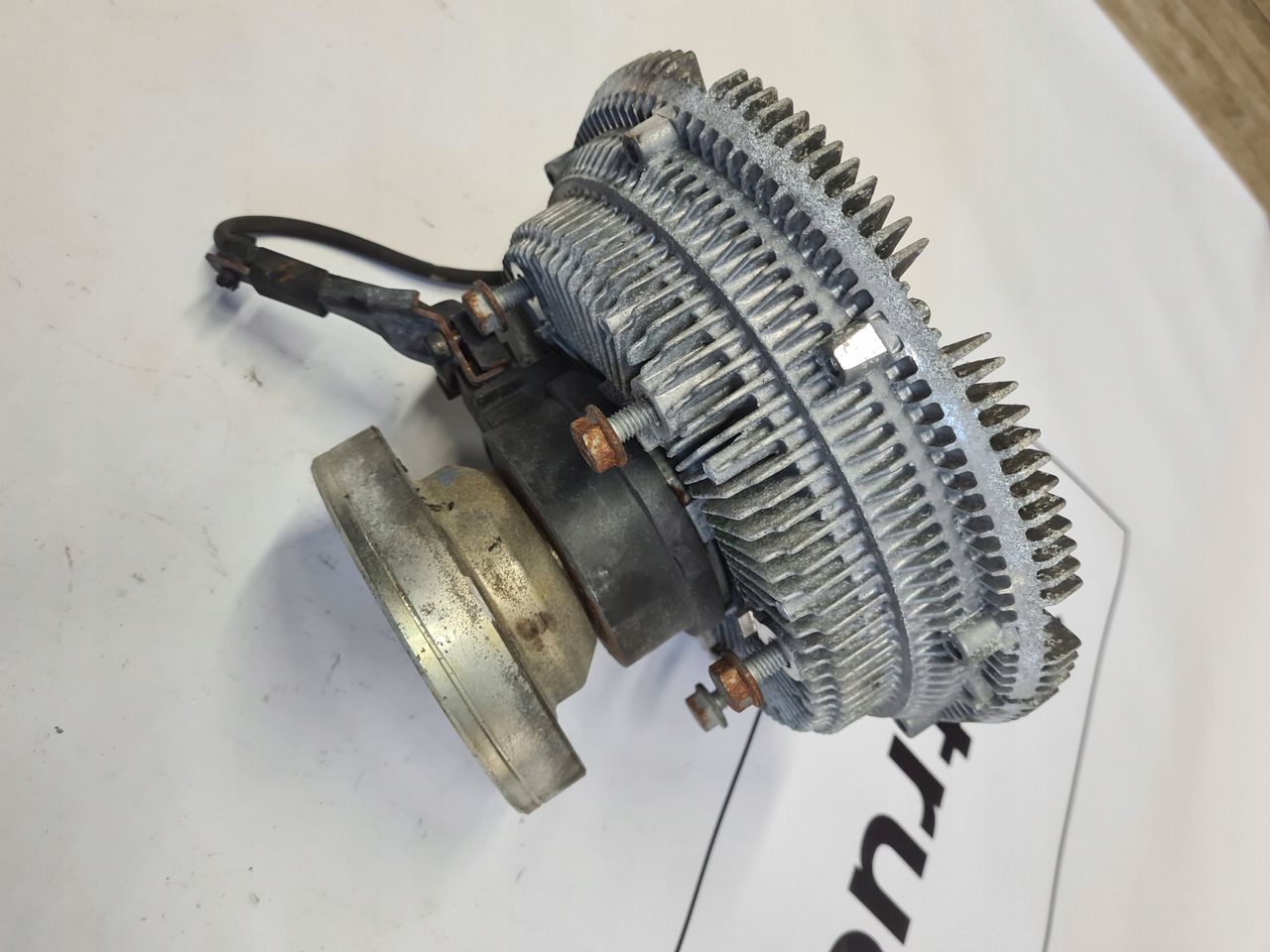 RENAULT VISCO WISKO WISKOZA WENTYLATOR RENAULT GAMA T RANGE - Ventilador para Camión: foto 3 RENAULT VISCO WISKO WISKOZA WENTYLATOR RENAULT GAMA T RANGE - Ventilador para Camión: foto 3