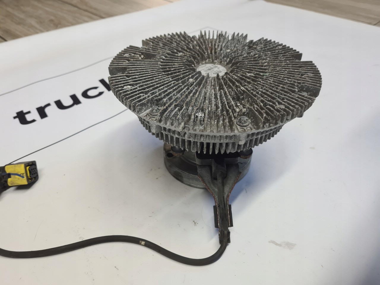 RENAULT VISCO WISKO WISKOZA WENTYLATOR RENAULT GAMA T RANGE - Ventilador para Camión: foto 2 RENAULT VISCO WISKO WISKOZA WENTYLATOR RENAULT GAMA T RANGE - Ventilador para Camión: foto 2