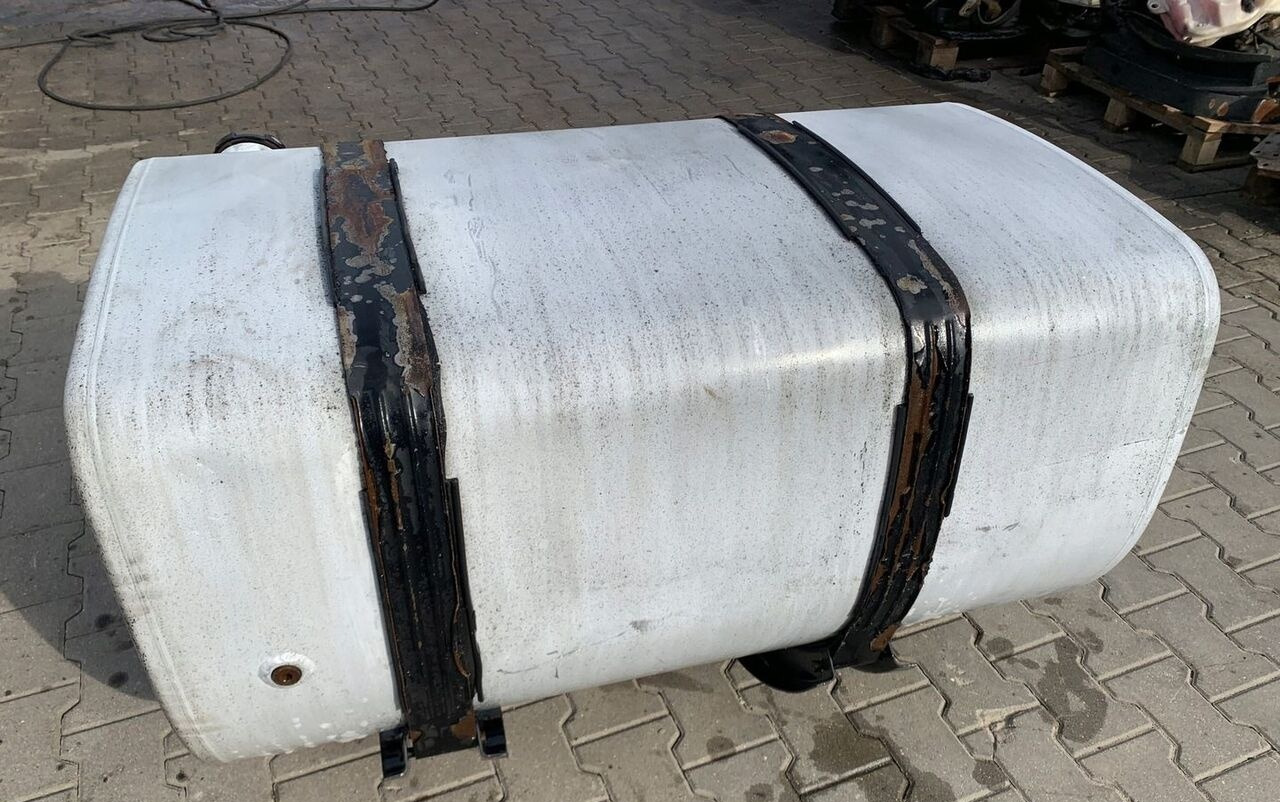 Renault ZBIORNIK PALIWA RENAULT DXI VOLVO FH FM 120X70X70 20503507 - Depósito de combustible para Camión: foto 2 Renault ZBIORNIK PALIWA RENAULT DXI VOLVO FH FM 120X70X70 20503507 - Depósito de combustible para Camión: foto 2