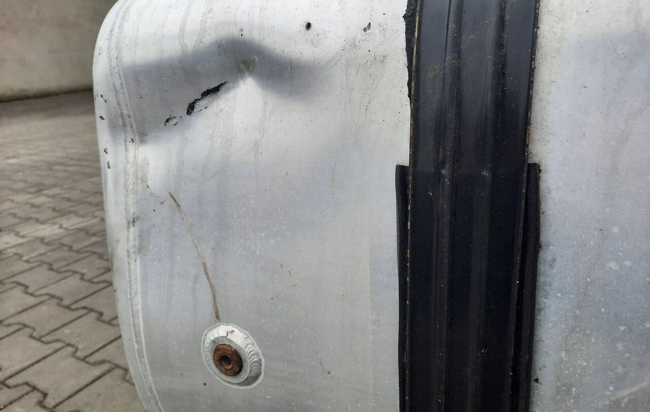 Renault ZBIORNIK PALIWA VOLVO FH4 FM4 FMX 100/70/70 21655306 - Depósito de combustible para Camión: foto 1 Renault ZBIORNIK PALIWA VOLVO FH4 FM4 FMX 100/70/70 21655306 - Depósito de combustible para Camión: foto 1