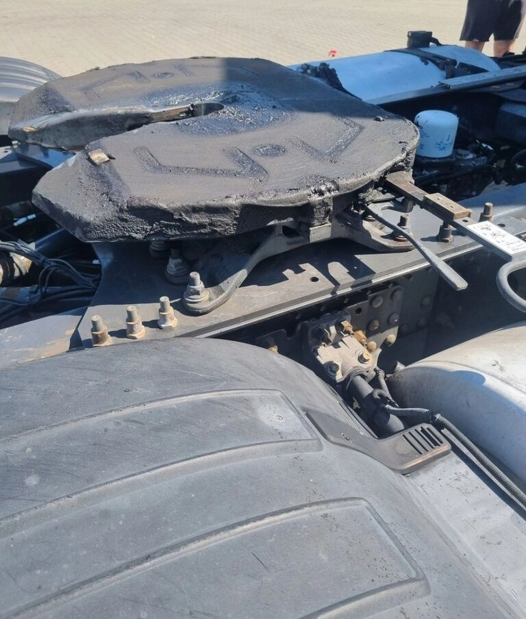 SAF FH FM 9 12 13 4 21587561   Volvo - Quinta rueda para Camión: foto 3 SAF FH FM 9 12 13 4 21587561   Volvo - Quinta rueda para Camión: foto 3