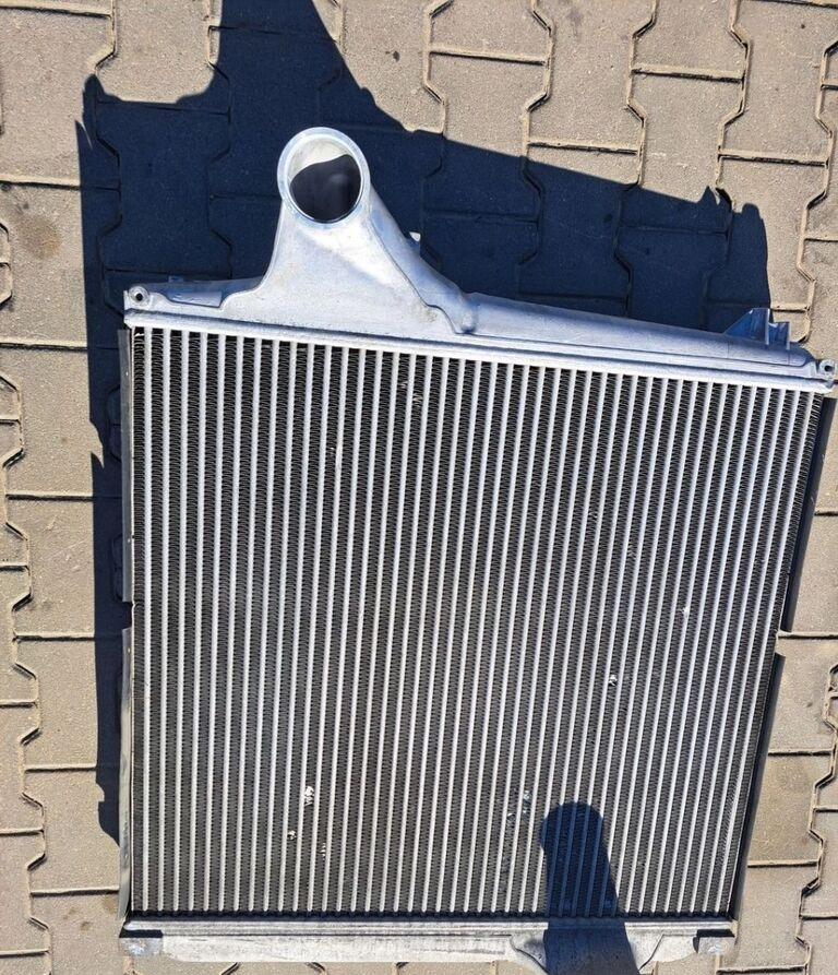VOLVO CHŁODNICA POWIETRZA INTERCOOLER VOLVO FH 4 FH 5 RENAULT GAMA T RANGE DTI 13 - Intercooler para Camión: foto 1 VOLVO CHŁODNICA POWIETRZA INTERCOOLER VOLVO FH 4 FH 5 RENAULT GAMA T RANGE DTI 13 - Intercooler para Camión: foto 1