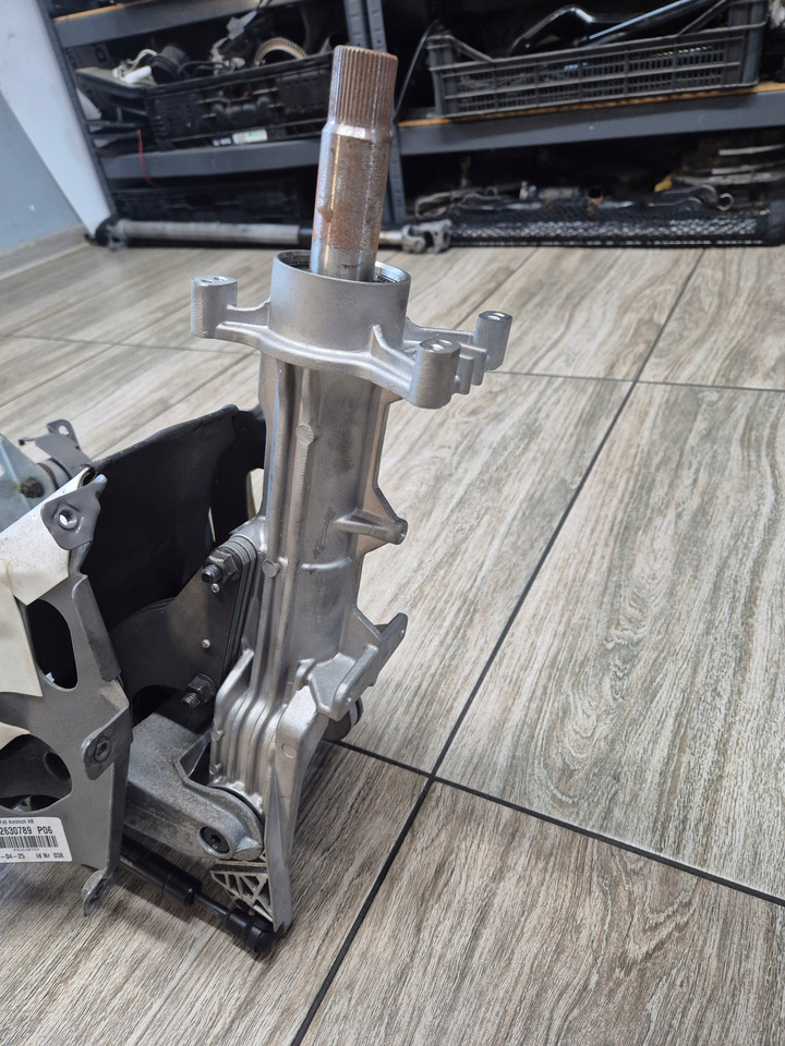 VOLVO MECHANIZM REGULACJI KIEROWNICY KOLUMNA VOLVO FH 4 FH 5 - Cabina e interior para Camión: foto 5 VOLVO MECHANIZM REGULACJI KIEROWNICY KOLUMNA VOLVO FH 4 FH 5 - Cabina e interior para Camión: foto 5