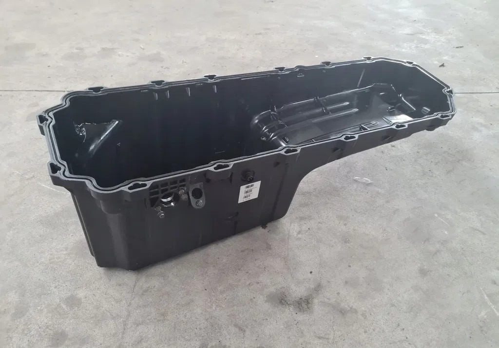 VOLVO MISA MISKA OLEJOWA SILNIKA VOLVO FH 16 D16K EURO 6 - Cárter de aceite para Camión: foto 1 VOLVO MISA MISKA OLEJOWA SILNIKA VOLVO FH 16 D16K EURO 6 - Cárter de aceite para Camión: foto 1