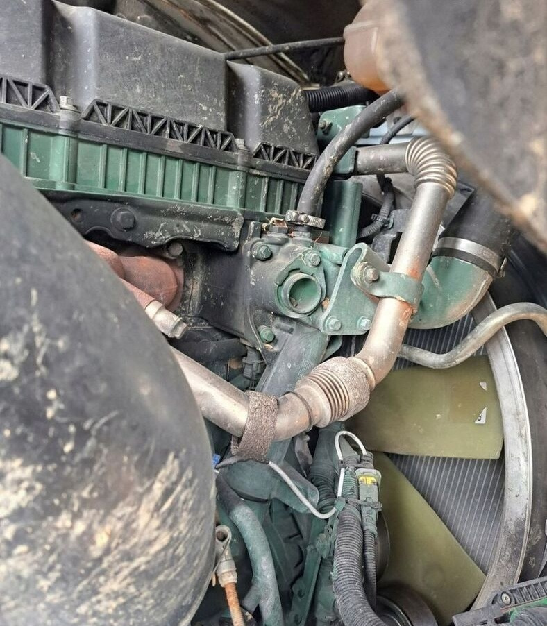 VOLVO SILNIK KOMPLETNY VOLVO FH 4 D13K K2 540 EUVI EURO 6 - Motor para Camión: foto 4 VOLVO SILNIK KOMPLETNY VOLVO FH 4 D13K K2 540 EUVI EURO 6 - Motor para Camión: foto 4