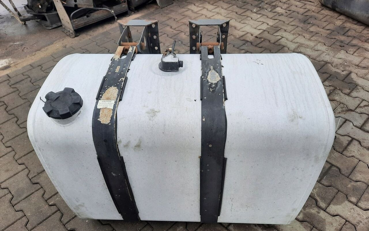 VOLVO ZBIORNIK PALIWA RENAULT DXI GAMA T VOLVO FH FM 4 5 100/70/70 - Depósito de combustible para Camión: foto 2 VOLVO ZBIORNIK PALIWA RENAULT DXI GAMA T VOLVO FH FM 4 5 100/70/70 - Depósito de combustible para Camión: foto 2