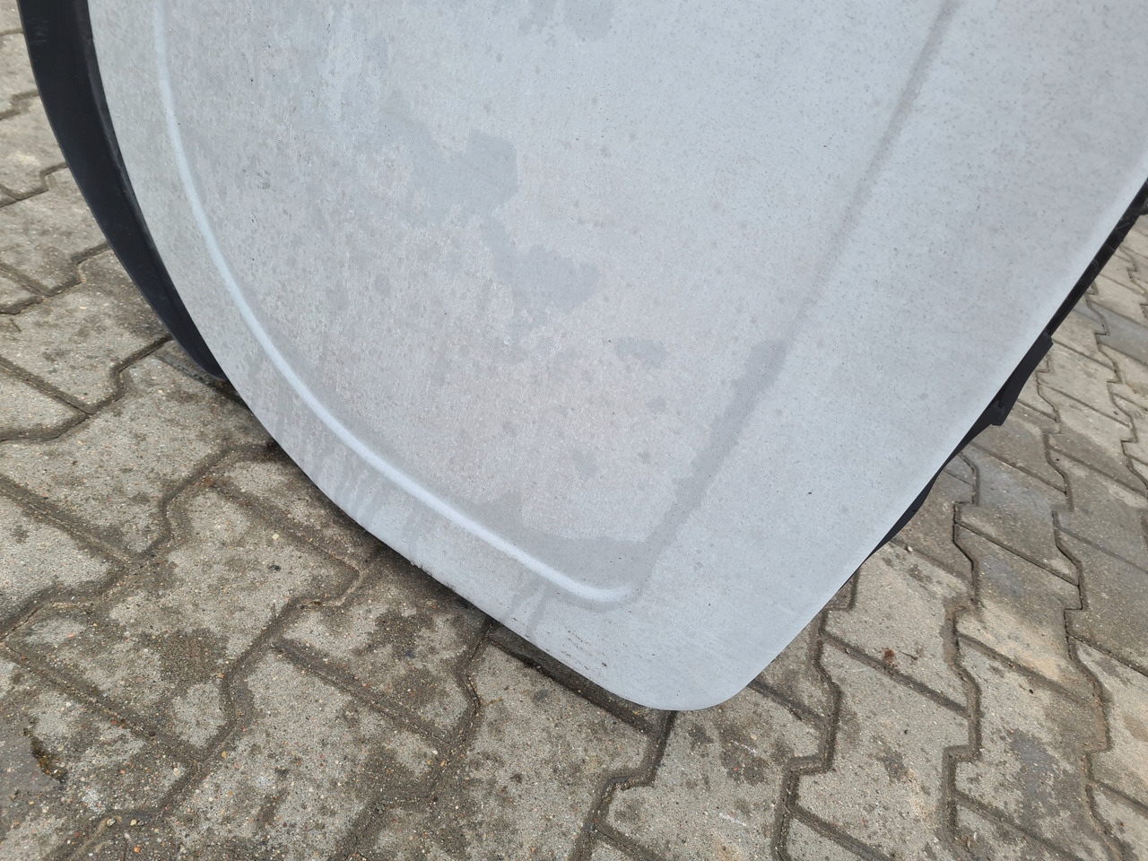 VOLVO ZBIORNIK PALIWA RENAULT PREMIUM MAGNUM DXI GAMA T VOLVO FH 13 4 195X70X70 - Depósito de combustible para Camión: foto 4 VOLVO ZBIORNIK PALIWA RENAULT PREMIUM MAGNUM DXI GAMA T VOLVO FH 13 4 195X70X70 - Depósito de combustible para Camión: foto 4