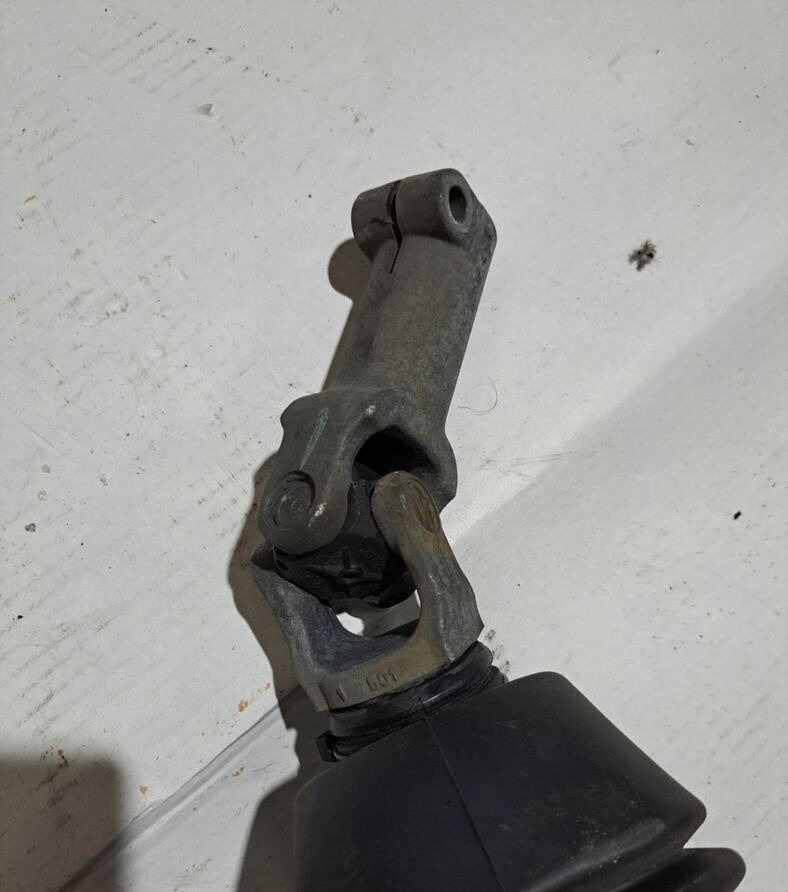 Volvo DRĄŻEK KOLUMNY KIEROWNICZEJ DO KABINY VOLVO FH 4 - Dirección para Camión: foto 2 Volvo DRĄŻEK KOLUMNY KIEROWNICZEJ DO KABINY VOLVO FH 4 - Dirección para Camión: foto 2