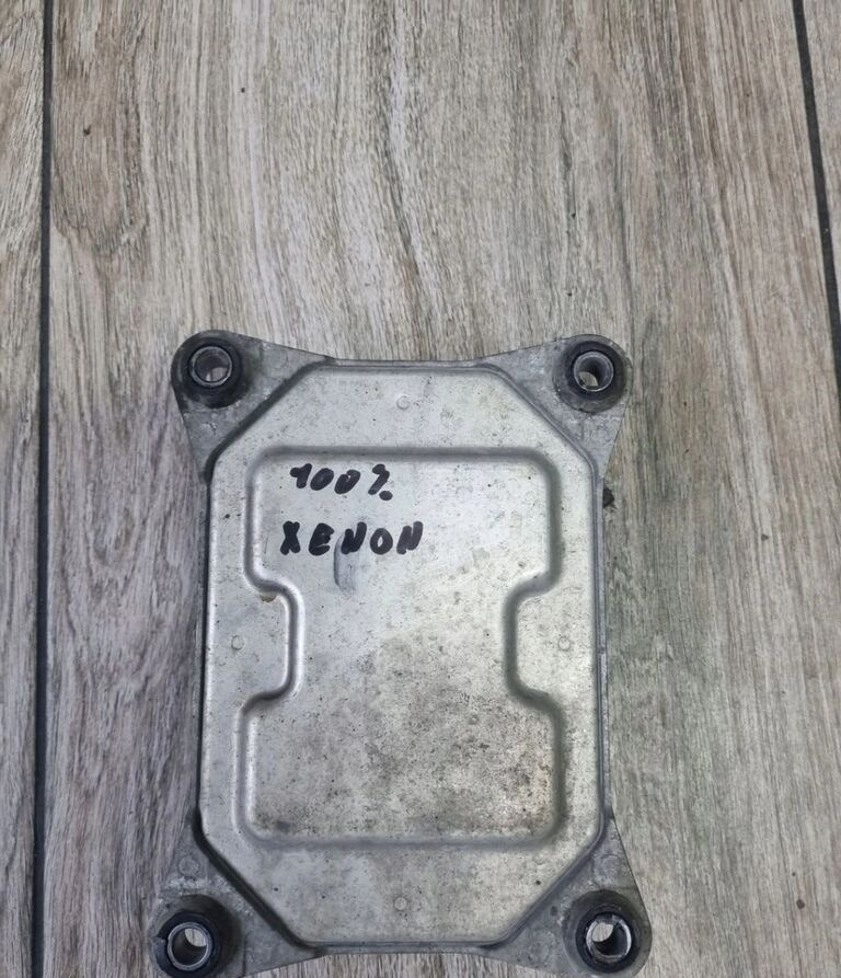 Volvo FCIOM FH 4 FMX 21855896 P04 21855896 Volvo VOLVO FH 4 FMX 21855896 P04 - Unidad de control para Camión: foto 2 Volvo FCIOM FH 4 FMX 21855896 P04 21855896 Volvo VOLVO FH 4 FMX 21855896 P04 - Unidad de control para Camión: foto 2