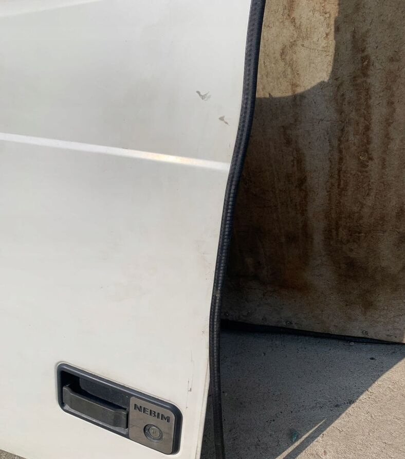 Volvo FH 12 13 - Puerta y piezas para Camión: foto 5 Volvo FH 12 13 - Puerta y piezas para Camión: foto 5