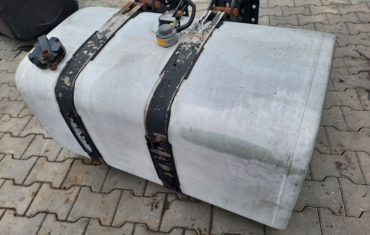 Volvo ZBIORNIK PALIWA RENAULT DXI VOLVO FH FM LOW DECK - Depósito de combustible para Camión: foto 1 Volvo ZBIORNIK PALIWA RENAULT DXI VOLVO FH FM LOW DECK - Depósito de combustible para Camión: foto 1