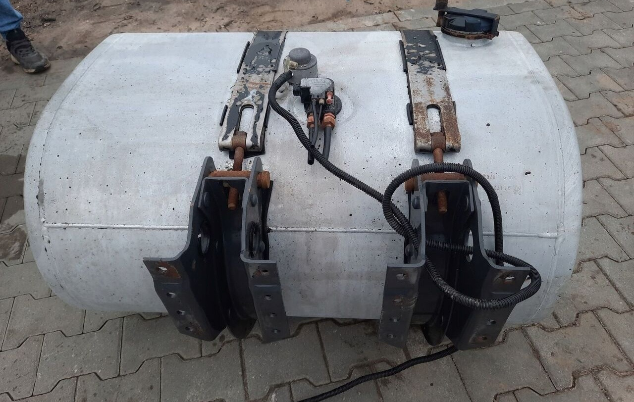 Volvo ZBIORNIK PALIWA RENAULT DXI VOLVO FH FM LOW DECK - Depósito de combustible para Camión: foto 5 Volvo ZBIORNIK PALIWA RENAULT DXI VOLVO FH FM LOW DECK - Depósito de combustible para Camión: foto 5