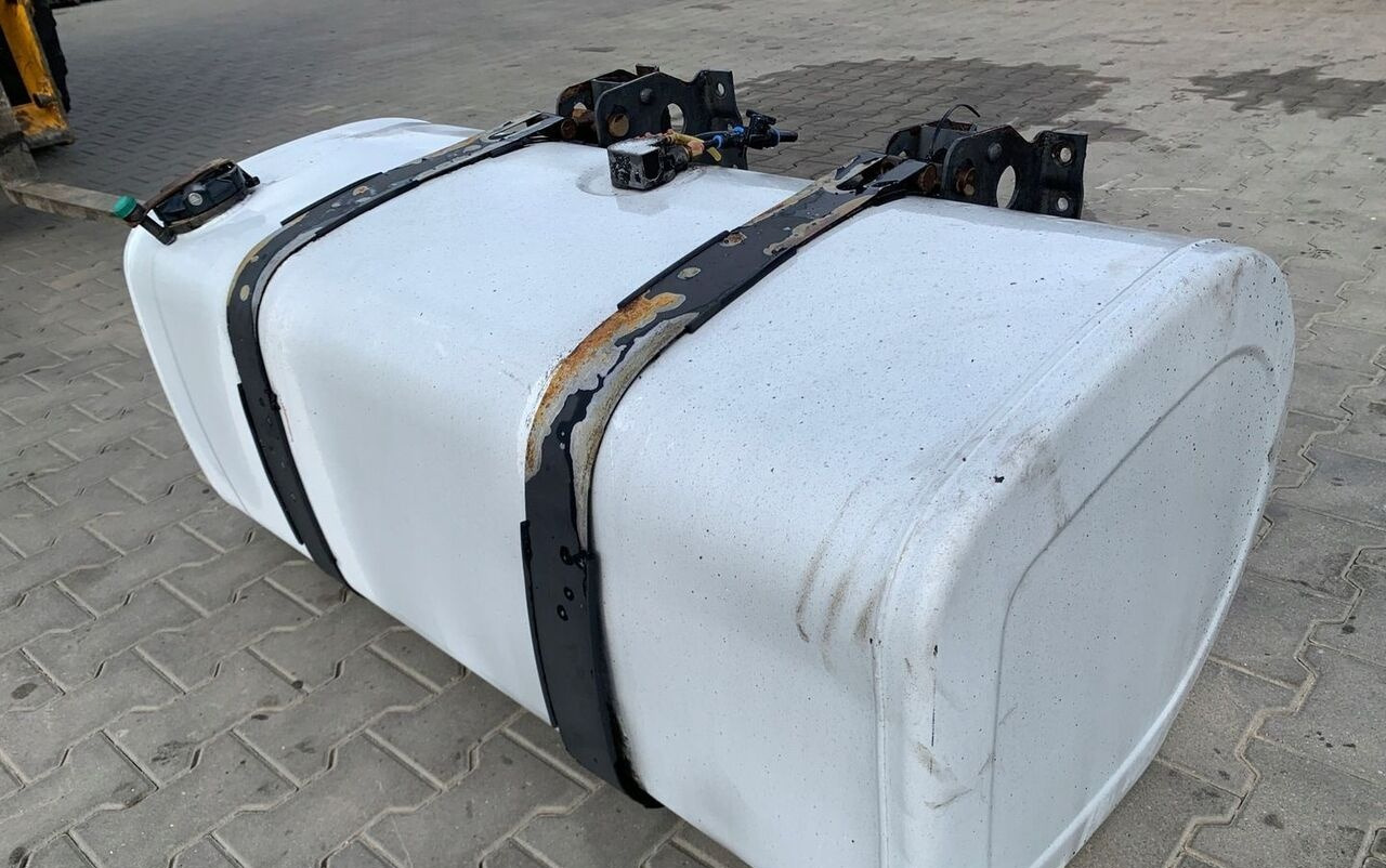 ZBIORNIK PALIWA RENAULT VOLVO LOW DECK 130x69x56 - Depósito de combustible para Camión: foto 1 ZBIORNIK PALIWA RENAULT VOLVO LOW DECK 130x69x56 - Depósito de combustible para Camión: foto 1