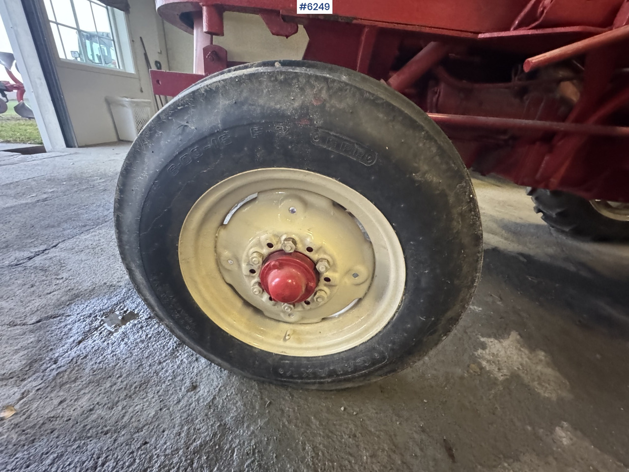 Tractor 1973 International 444 w/ Bjørnerud loader and bucket. WATCH VIDEO: foto 15