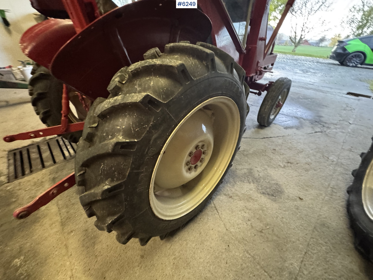 Tractor 1973 International 444 w/ Bjørnerud loader and bucket. WATCH VIDEO: foto 20