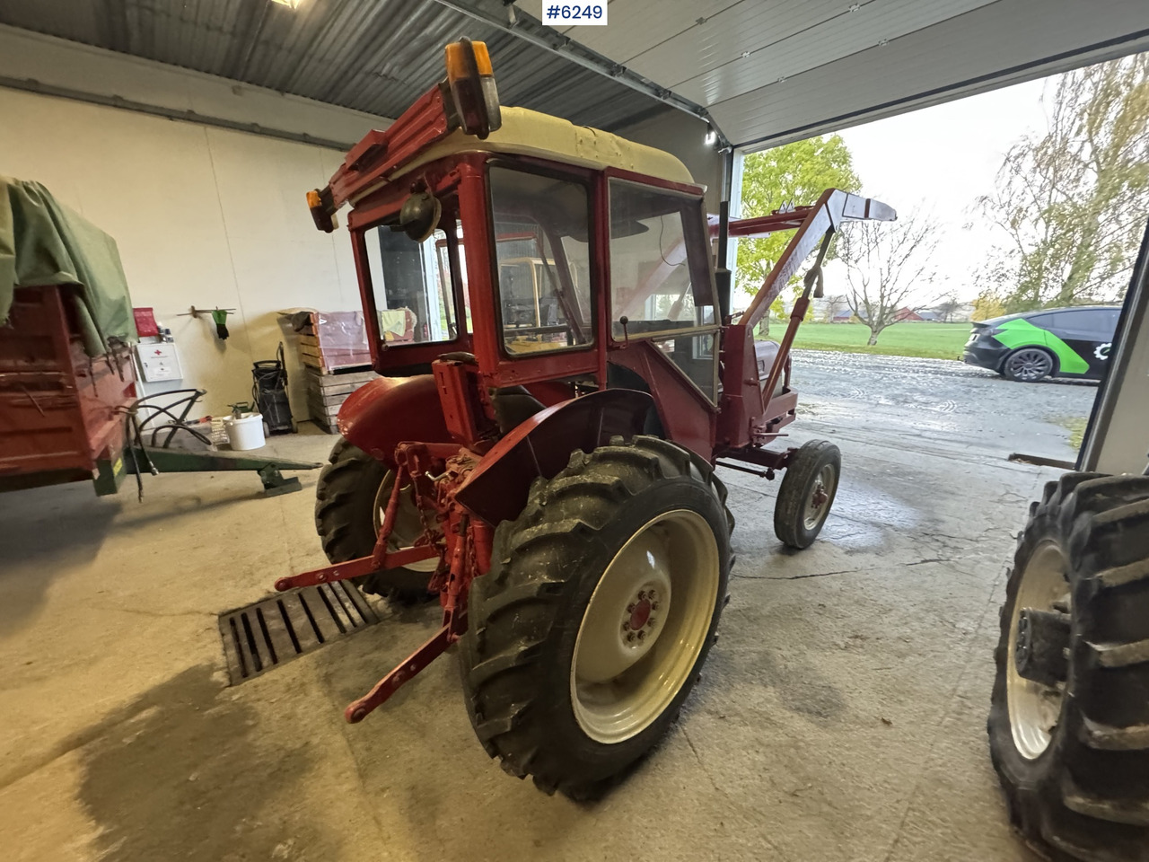 Tractor 1973 International 444 w/ Bjørnerud loader and bucket. WATCH VIDEO: foto 7
