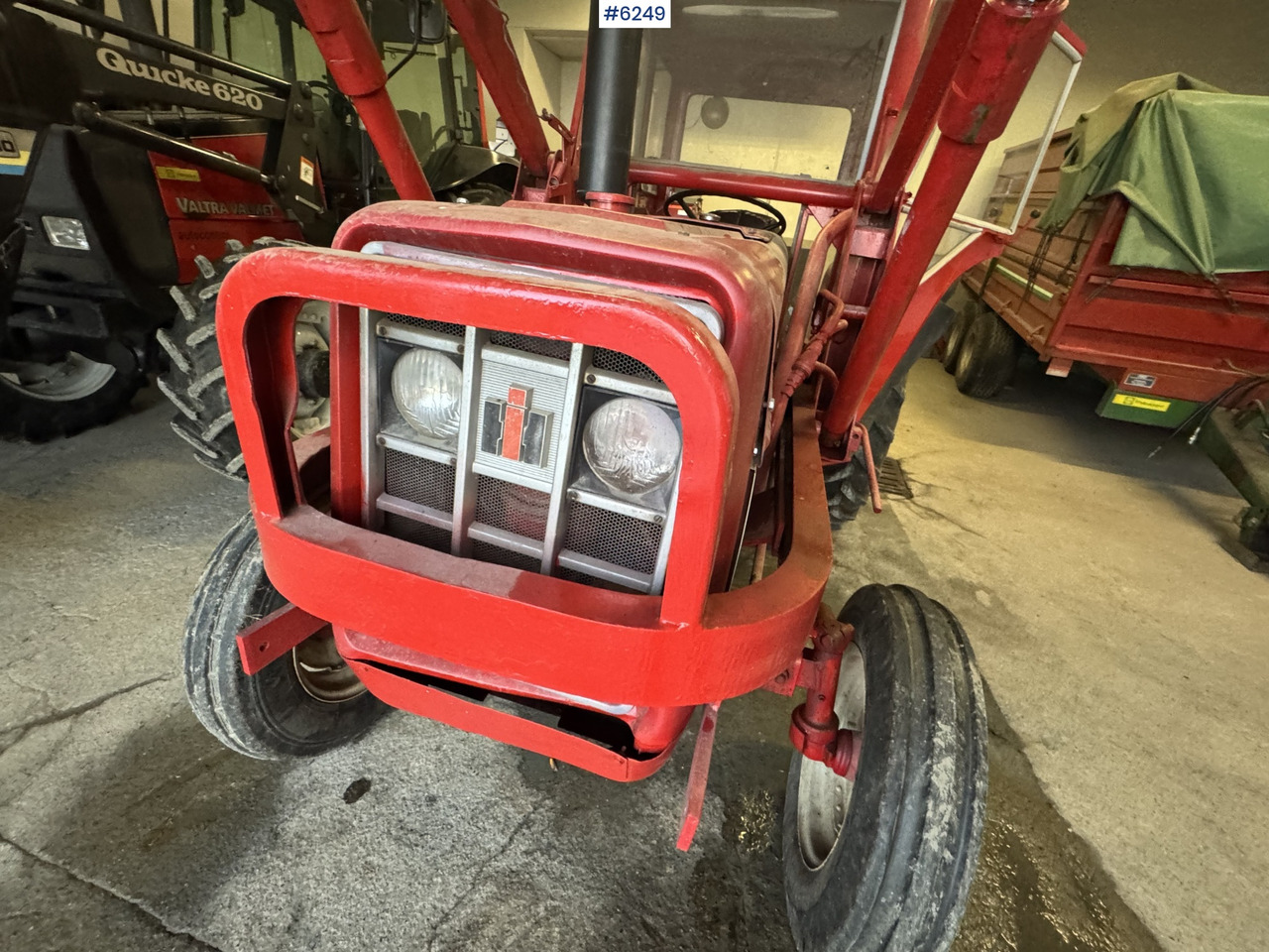 Tractor 1973 International 444 w/ Bjørnerud loader and bucket. WATCH VIDEO: foto 13