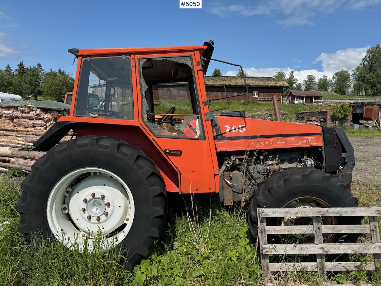 1985 Valmet 705 Turbo rep. Object - Tractor: foto 1 1985 Valmet 705 Turbo rep. Object - Tractor: foto 1