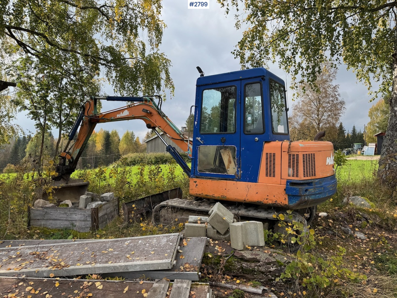 Miniexcavadora 1992 Hanix H45 w/ 4 drawers and spike hammer: foto 1