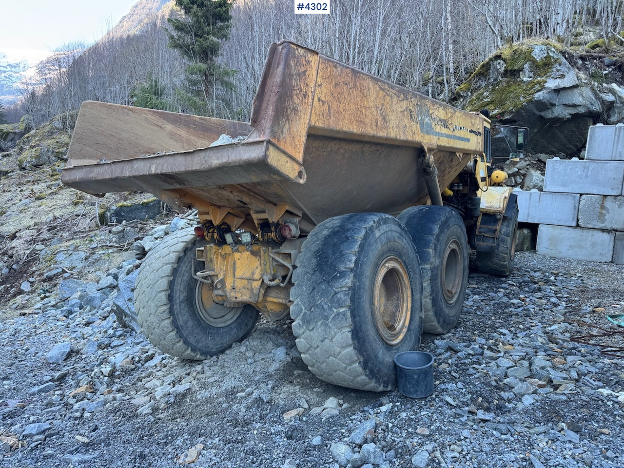 1996 Volvo A25C 6x6 - Dúmper articulado: foto 4 1996 Volvo A25C 6x6 - Dúmper articulado: foto 4