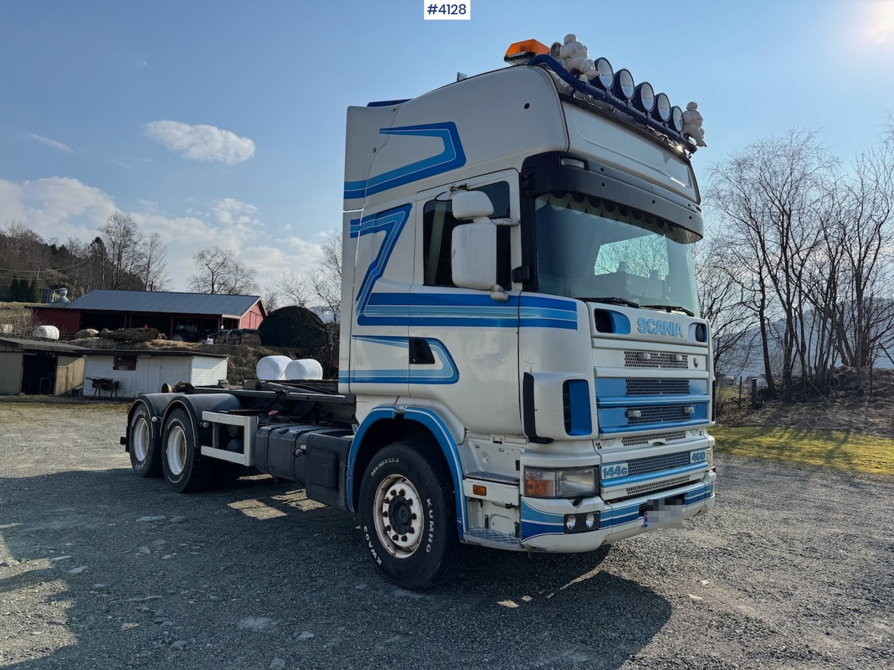 1999 Scania R 144G Hooklift - Camión multibasculante: foto 1 1999 Scania R 144G Hooklift - Camión multibasculante: foto 1