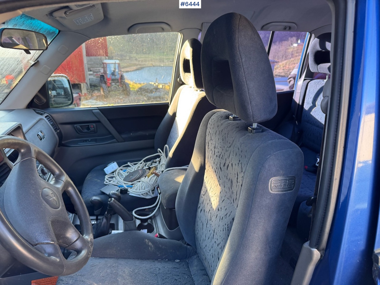 Coche 2000 Mitsubishi Pajero GLX with 7 seats: foto 10