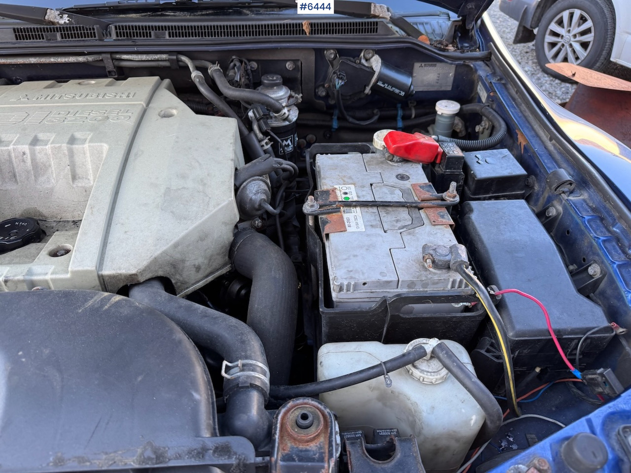 Coche 2000 Mitsubishi Pajero GLX with 7 seats: foto 17