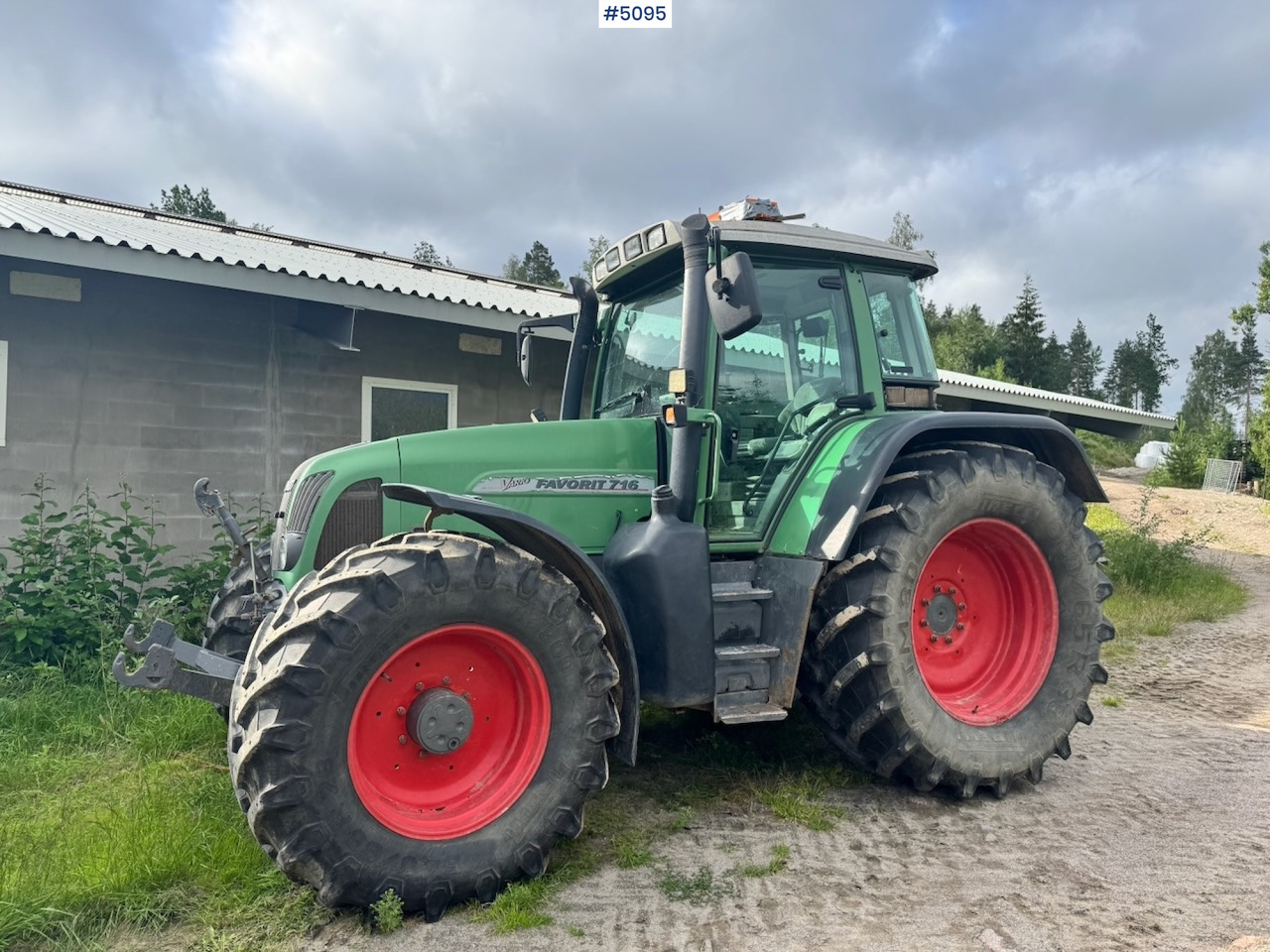 2002 Fendt 716 Vario w/ Front hydraulics. - Tractor: foto 1 2002 Fendt 716 Vario w/ Front hydraulics. - Tractor: foto 1