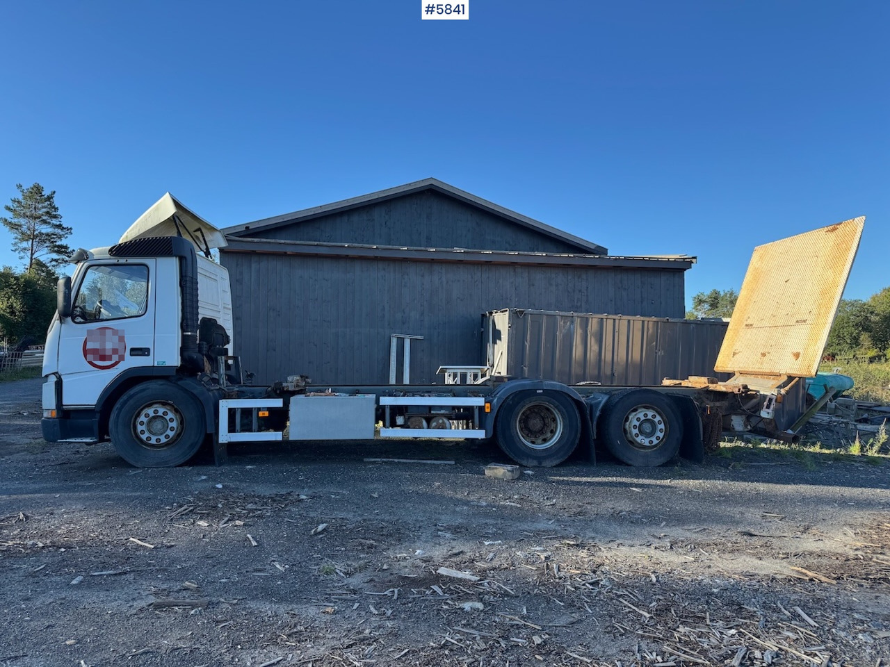 2002 Volvo FM 6x2. - Camión portacontenedore/ Intercambiable: foto 2 2002 Volvo FM 6x2. - Camión portacontenedore/ Intercambiable: foto 2