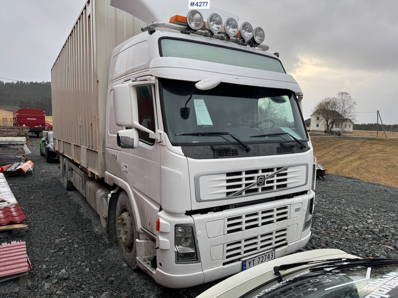 Camión caja cerrada 2002 Volvo FM9 Containerchassis: foto 9