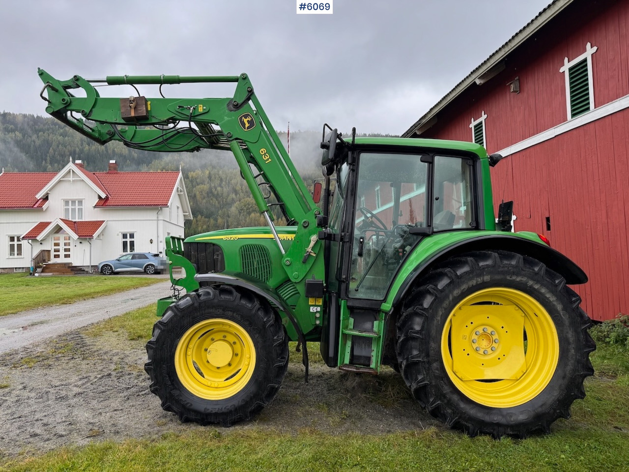 2006 John Deere 6320 w/ front loader, bucket, grapple, pallet fork and chains. Low hours!! - Tractor: foto 2 2006 John Deere 6320 w/ front loader, bucket, grapple, pallet fork and chains. Low hours!! - Tractor: foto 2