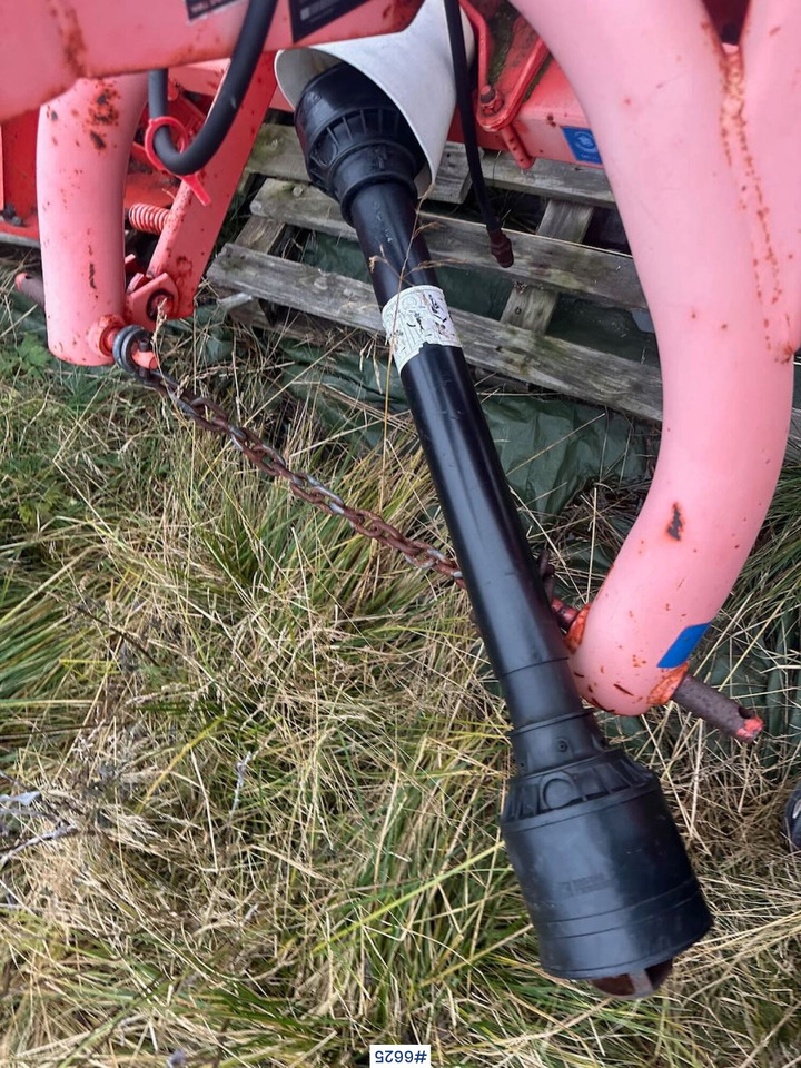 2008 Kuhn GMD 44 select Disc mower - Maquinaria de henificación: foto 4 2008 Kuhn GMD 44 select Disc mower - Maquinaria de henificación: foto 4