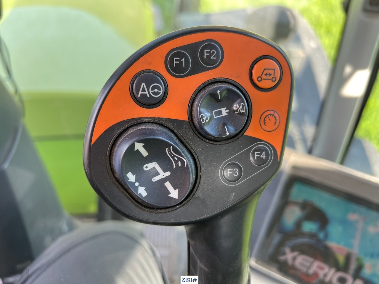 Tractor 2009 Claas Xerion 3800: foto 30