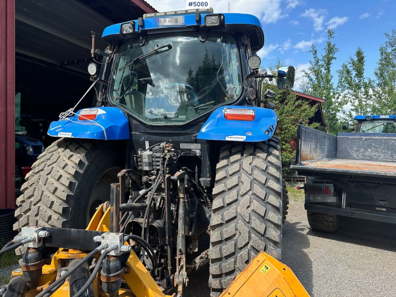 Tractor 2009 New Holland T6040 SS w/ Trima front loader: foto 17 Tractor 2009 New Holland T6040 SS w/ Trima front loader: foto 17