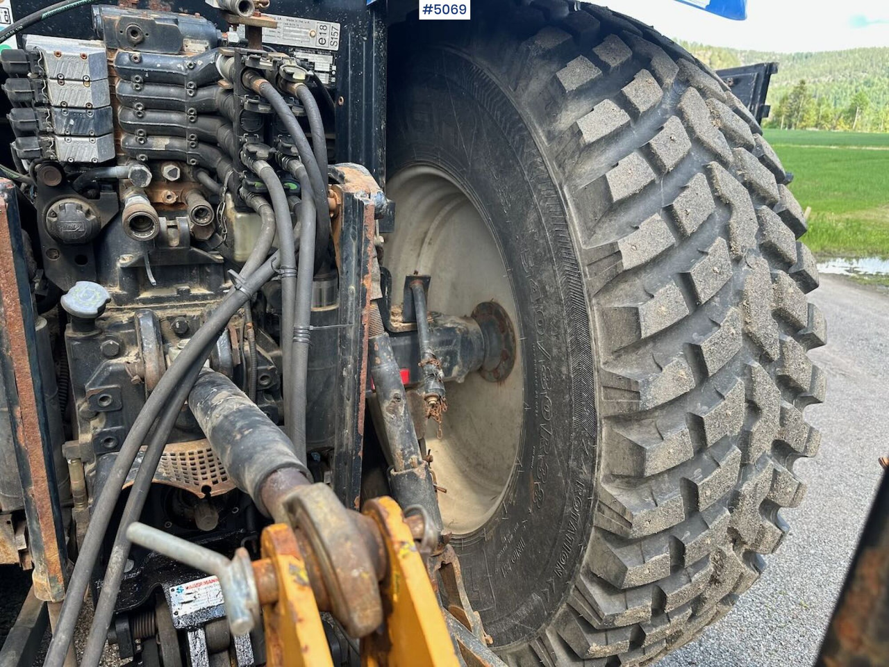 Tractor 2009 New Holland T6040 SS w/ Trima front loader: foto 20 Tractor 2009 New Holland T6040 SS w/ Trima front loader: foto 20
