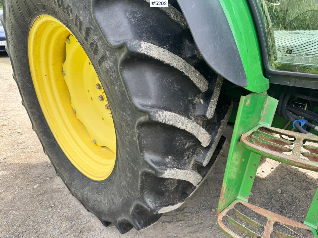 2011 John Deere 5100R 4x4 w/ Front loader and bucket. 2730 hours! - Tractor: foto 3 2011 John Deere 5100R 4x4 w/ Front loader and bucket. 2730 hours! - Tractor: foto 3