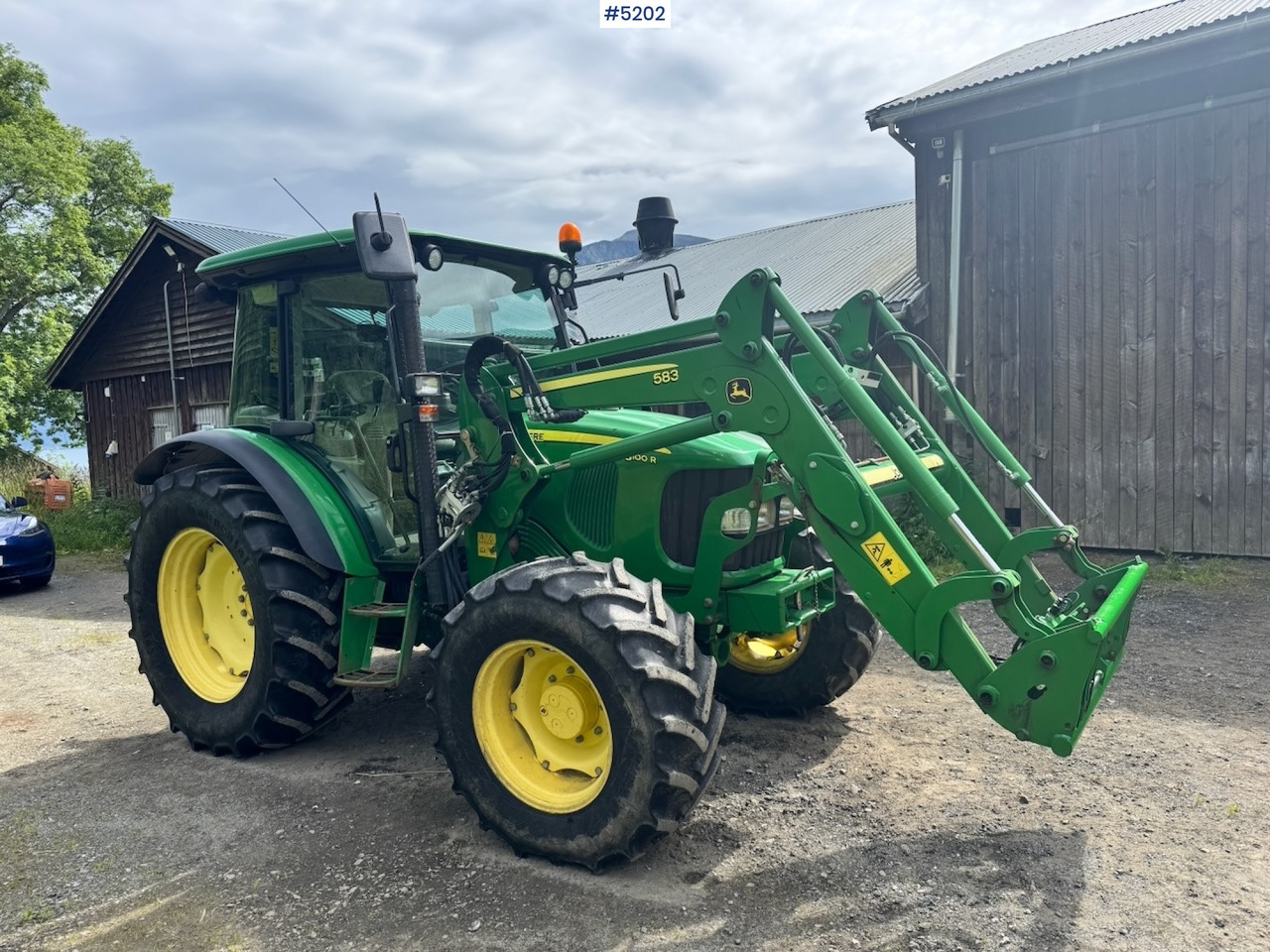 2011 John Deere 5100R 4x4 w/ Front loader and bucket. 2730 hours! - Tractor: foto 1 2011 John Deere 5100R 4x4 w/ Front loader and bucket. 2730 hours! - Tractor: foto 1