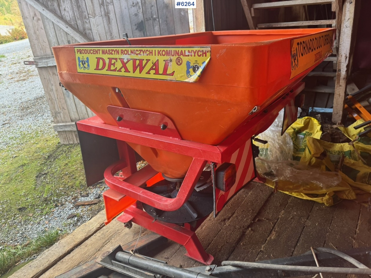 2015 Dexwal Tornado fertilizer spreader - Esparcidor de fertilizantes: foto 3 2015 Dexwal Tornado fertilizer spreader - Esparcidor de fertilizantes: foto 3