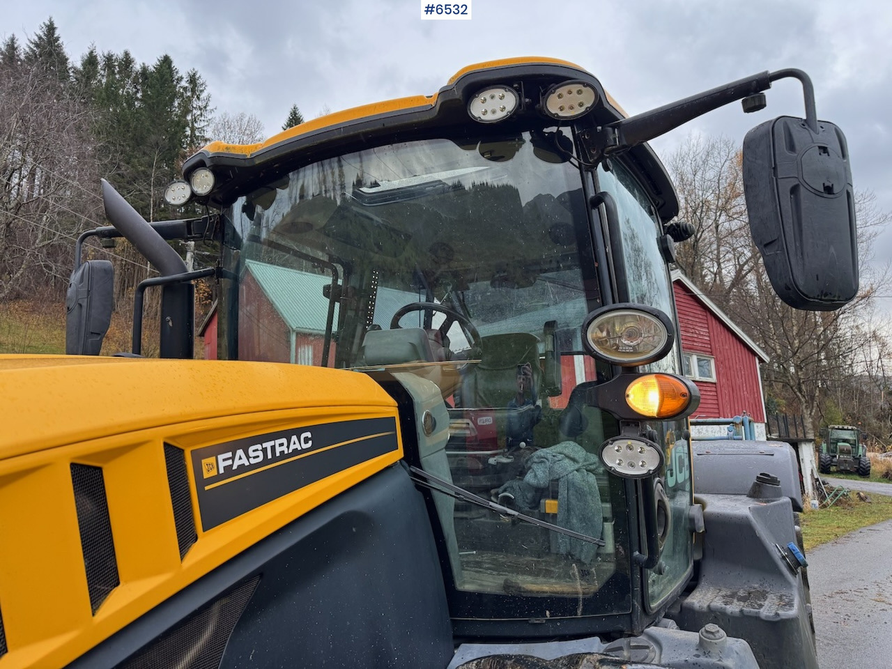 2015 JCB Fastrack 4220 w/ front hydraulics, front PTO and plow plate. Low hours! - Tractor: foto 3 2015 JCB Fastrack 4220 w/ front hydraulics, front PTO and plow plate. Low hours! - Tractor: foto 3