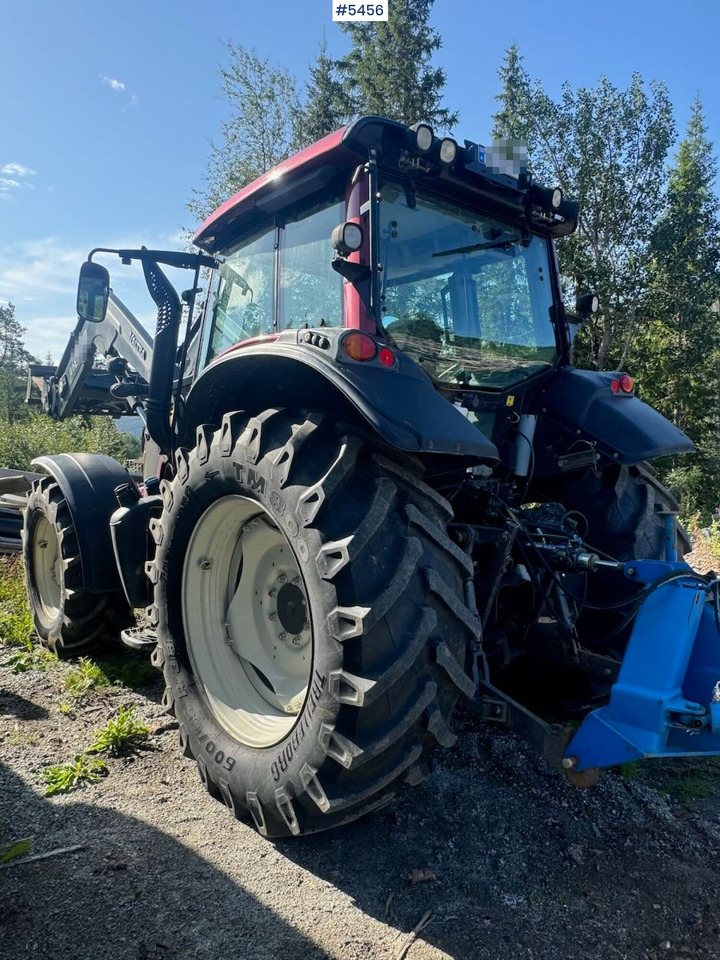 2015 Valtra N123 w/ front loader - Tractor: foto 5 2015 Valtra N123 w/ front loader - Tractor: foto 5