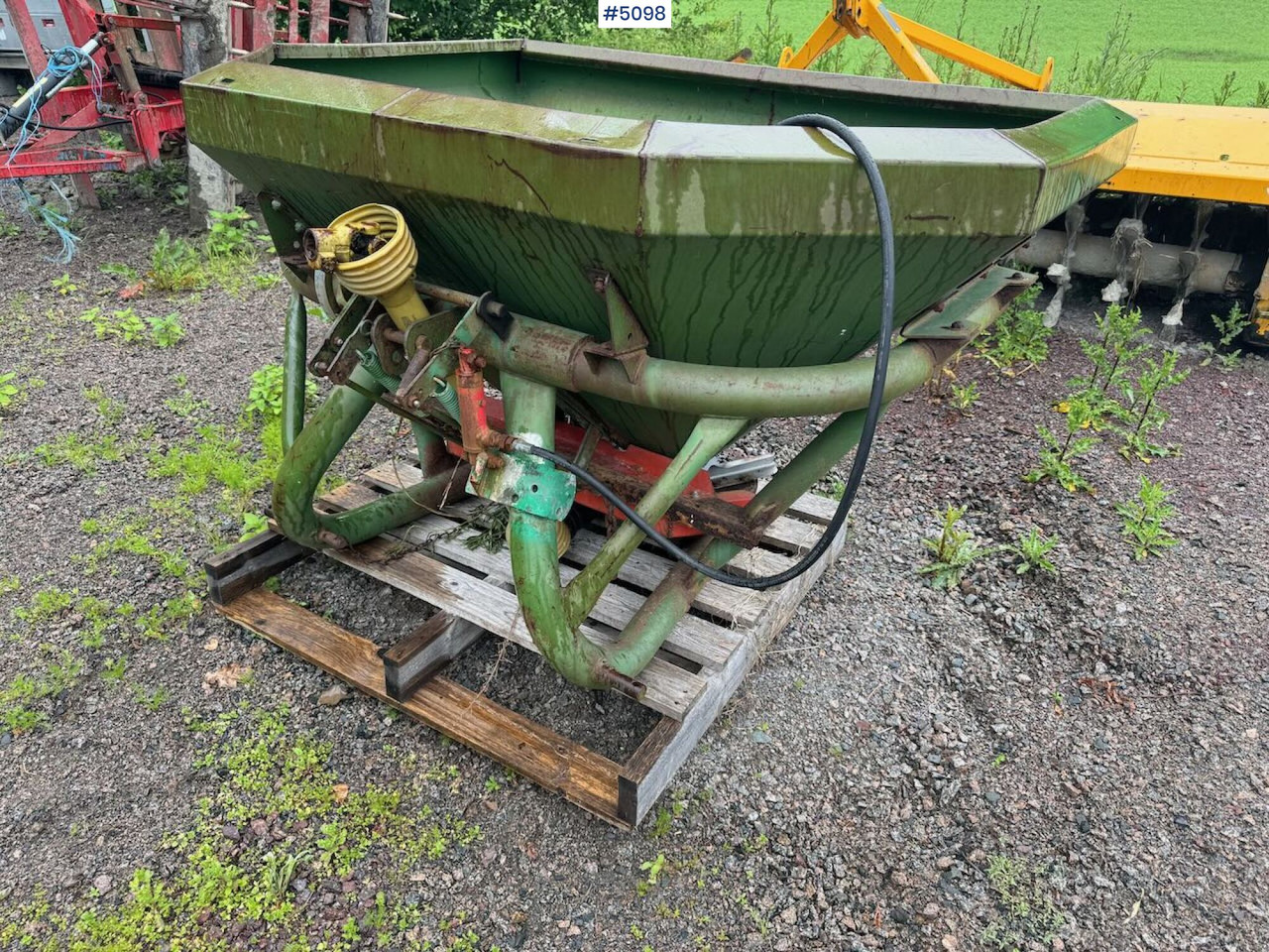 Amazone ZA-F 803 Repair object - Esparcidor de fertilizantes: foto 3 Amazone ZA-F 803 Repair object - Esparcidor de fertilizantes: foto 3