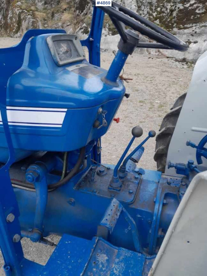 Tractor Ca. 1970 Ford 4000 4x2: foto 7