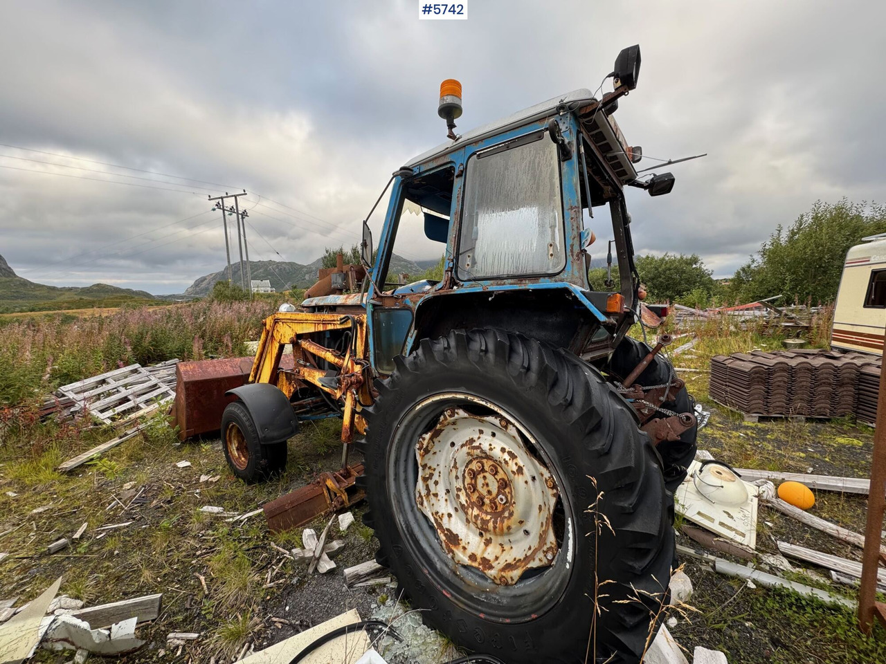 Circa 1987 Ford 7700 with Malm Orstad loader! - Tractor: foto 3 Circa 1987 Ford 7700 with Malm Orstad loader! - Tractor: foto 3