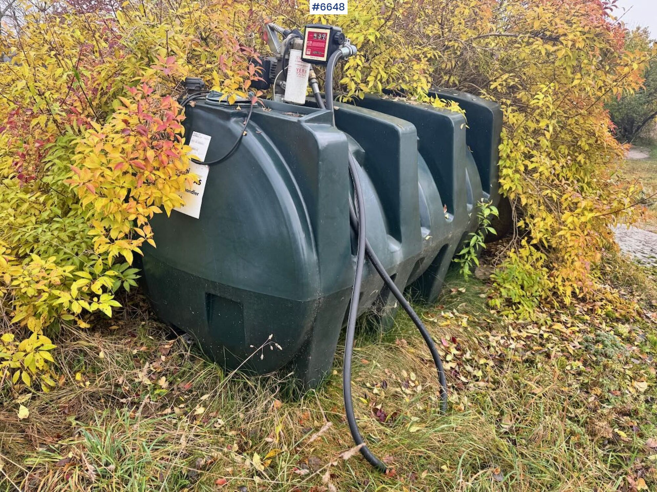 Diesel tank with pump - Tanque de almacenamiento: foto 1 Diesel tank with pump - Tanque de almacenamiento: foto 1