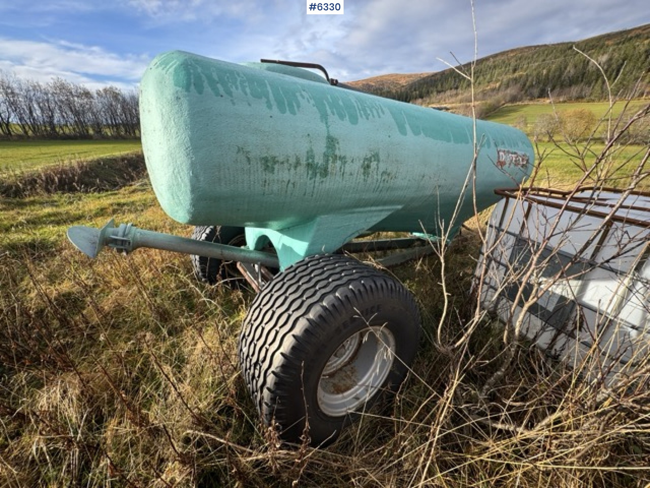 Doff X 3,500-liter manure spreader - Cuba de purín: foto 1 Doff X 3,500-liter manure spreader - Cuba de purín: foto 1