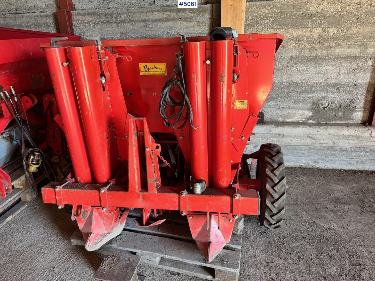 Kverneland Underhaug 1400 Potato picker - Equipo para trabajo del suelo: foto 3 Kverneland Underhaug 1400 Potato picker - Equipo para trabajo del suelo: foto 3