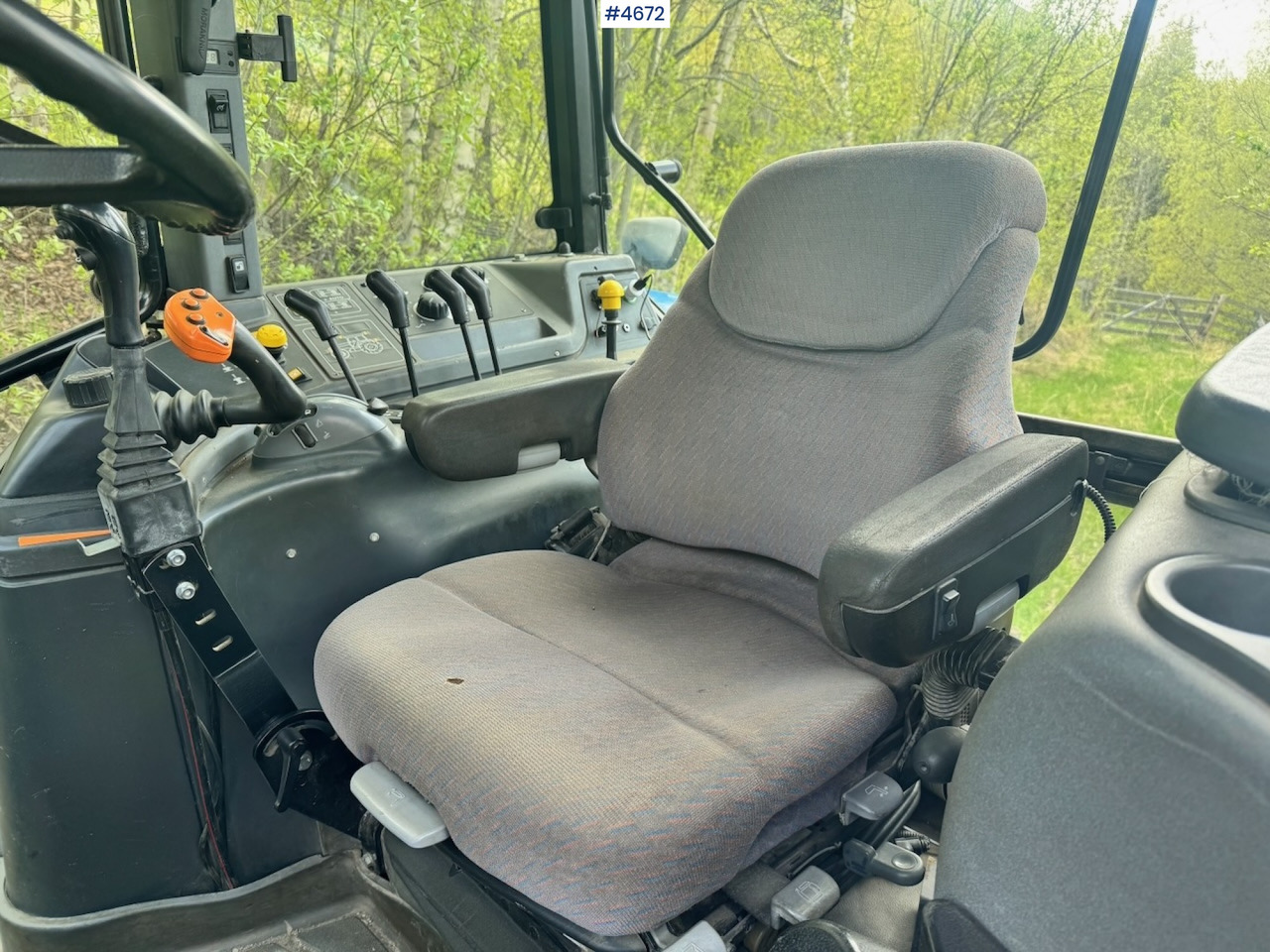 Tractor New Holland TM190 4x4 with Brackets – 5775 hours.: foto 11