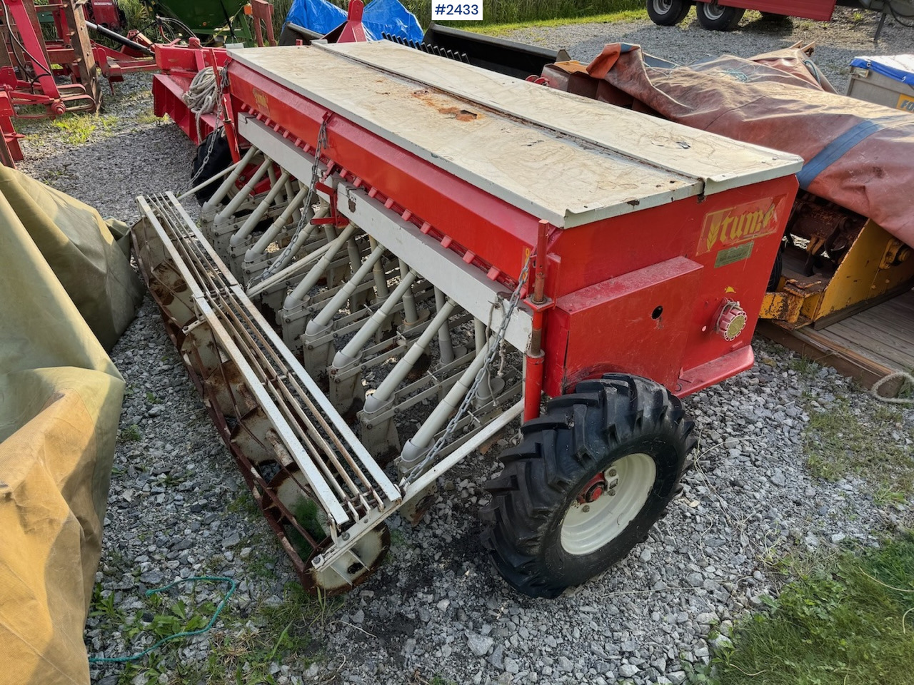 Tume Seeding machine - Sembradora: foto 2 Tume Seeding machine - Sembradora: foto 2